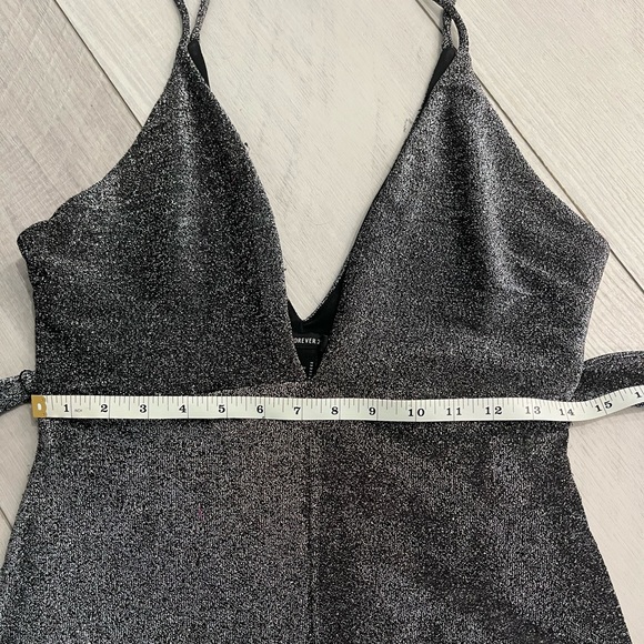 Forever 21 Metallic Glitter knit pantsuit w/belt-Size M (dimensions in photos) - Picture 6 of 8